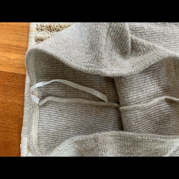 Are u am I leggings in oatmeal - Picture 3 of 4